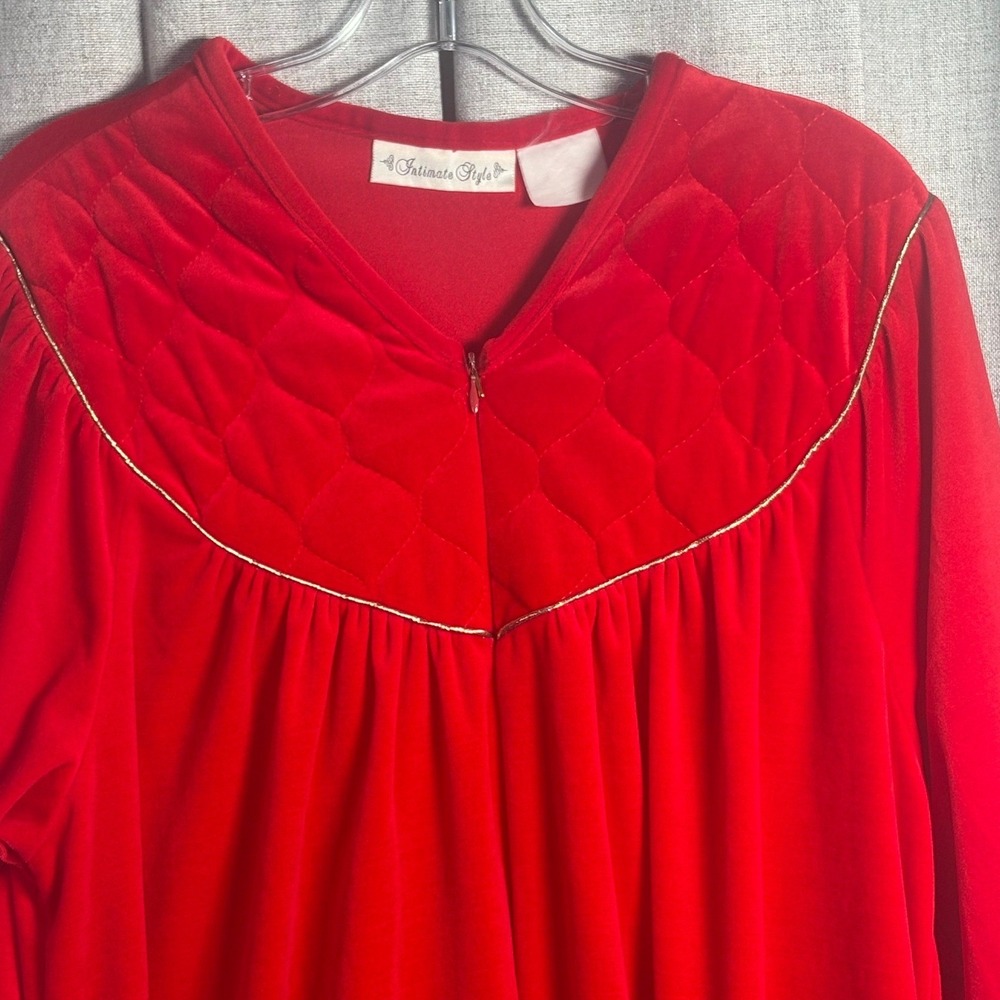 Intimate Style Red Velour Quilted Yoke Zip Front Long Nightgown Robe Lounger